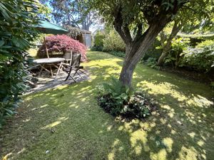 Photo 33- click for photo gallery